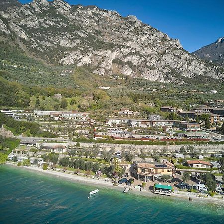 Hotel Atilius - Adults Only Лимоне-суль-Гарда Экстерьер фото