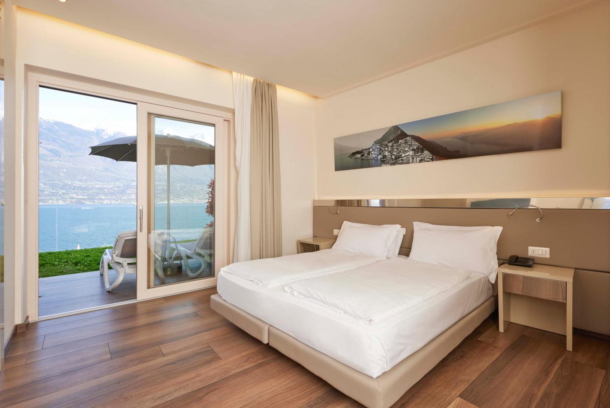 Hotel Atilius - Adults Only Лимоне-суль-Гарда Экстерьер фото