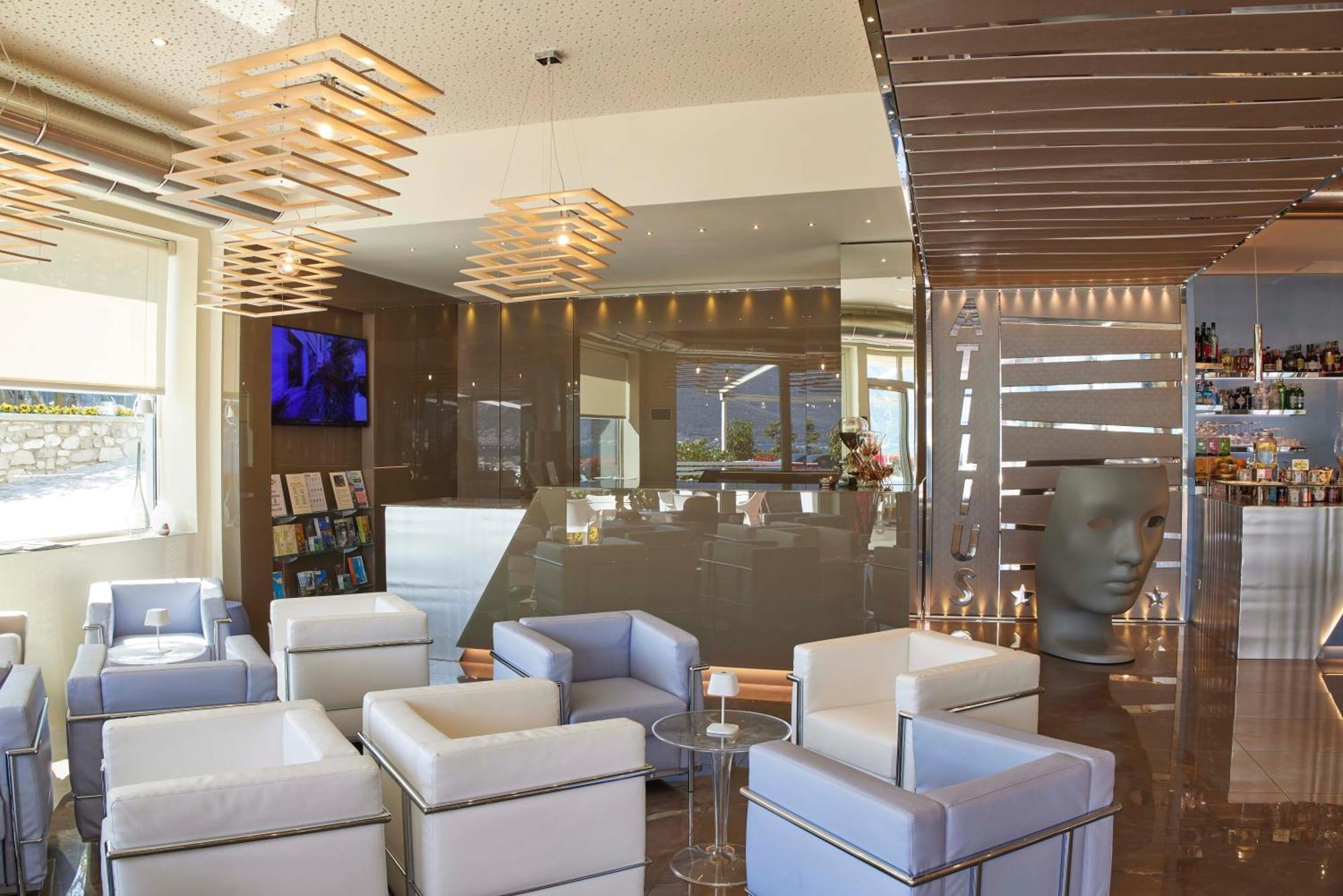 Hotel Atilius - Adults Only Лимоне-суль-Гарда Экстерьер фото