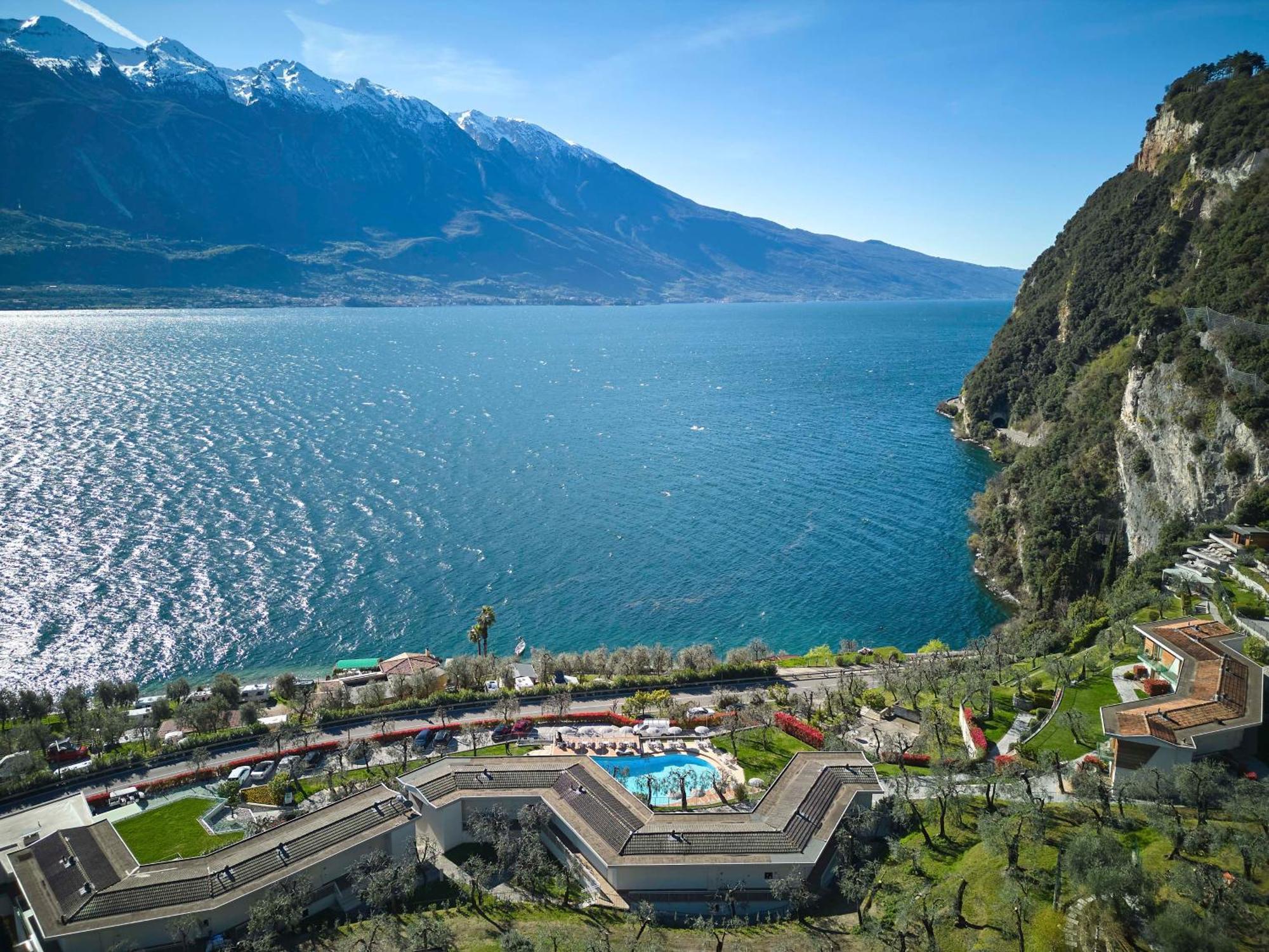 Hotel Atilius - Adults Only Лимоне-суль-Гарда Экстерьер фото