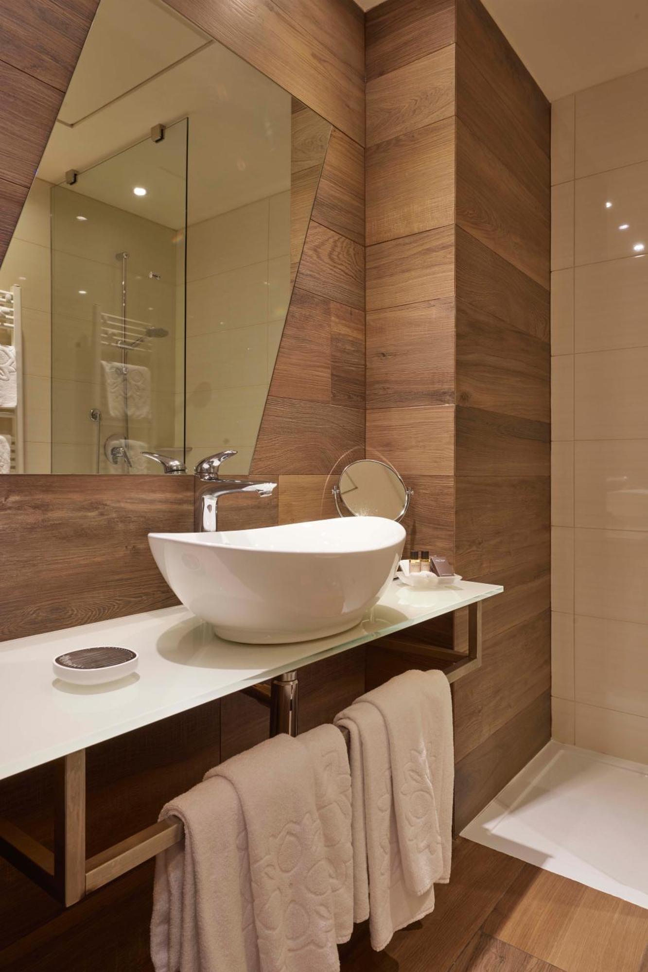 Hotel Atilius - Adults Only Лимоне-суль-Гарда Номер фото