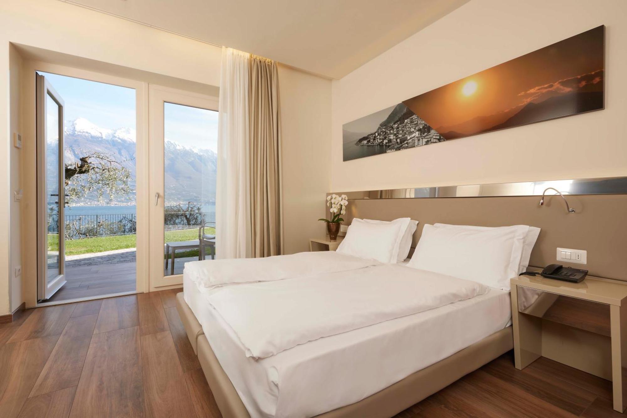 Hotel Atilius - Adults Only Лимоне-суль-Гарда Номер фото