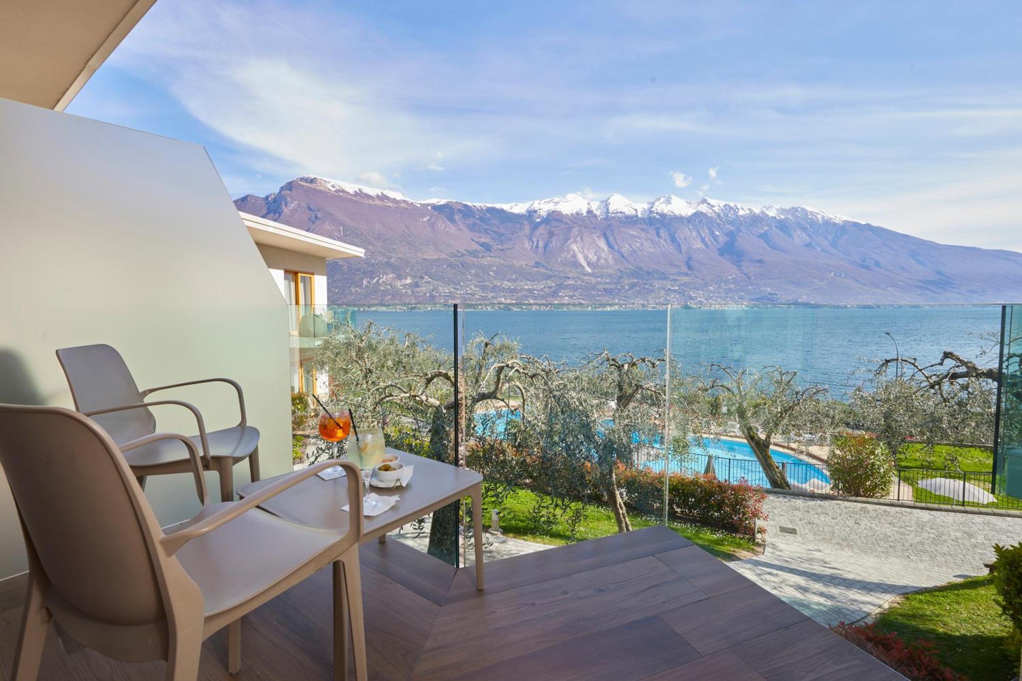 Hotel Atilius - Adults Only Лимоне-суль-Гарда Экстерьер фото